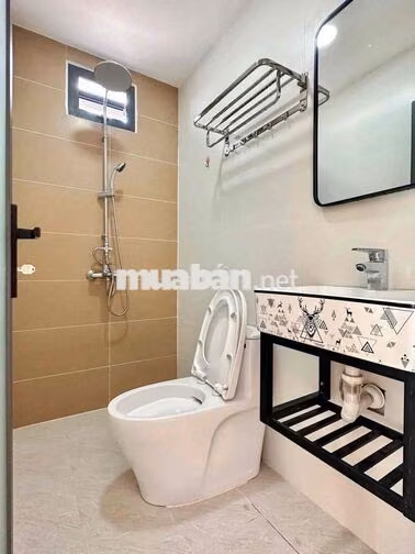 Cho thuê căn hộ studio ban công 35m2 chỉ 5tr2 gần LOTTE MART, RMIT,TDT
