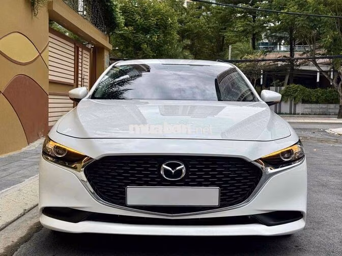 Mazda 3 Deluxe 2023 Trắng 43.000km