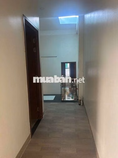 Cho thuê nhà hoà xuân đường cổ mân mai nhà 2 tầng .3pn . giá 8 triệu
