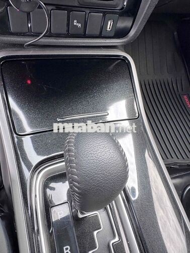 Mitsubishi Outlander 2020 premium odo 3v7