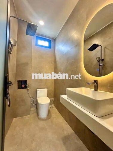 Nhà view sông thoáng mát chill chill gần chợ