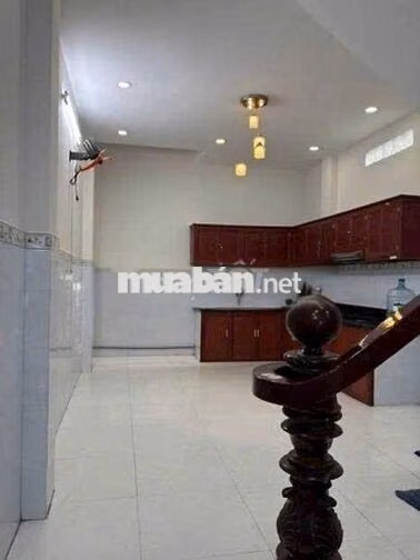 CHO THUÊ NHÀ NGUYỄN HỮU TIẾN -4 x 16 M ĐÚC 4 LẦU : 6 PN , 4 Wc 