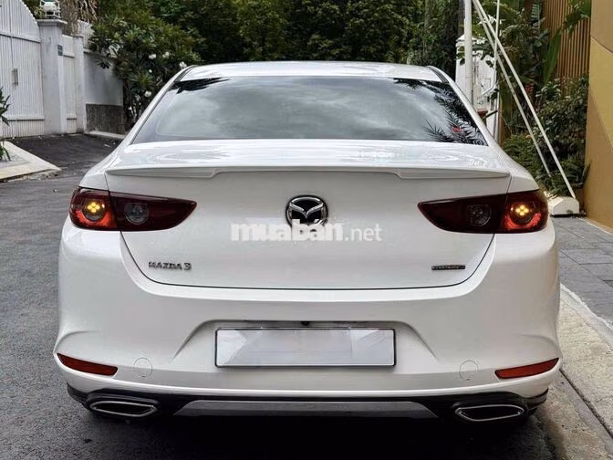Mazda 3 Deluxe 2023 Trắng 43.000km