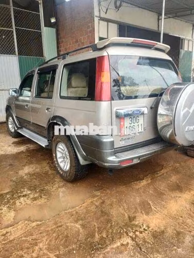 Ford Everest 2005 Số sàn Ghi vàng 7 chỗ