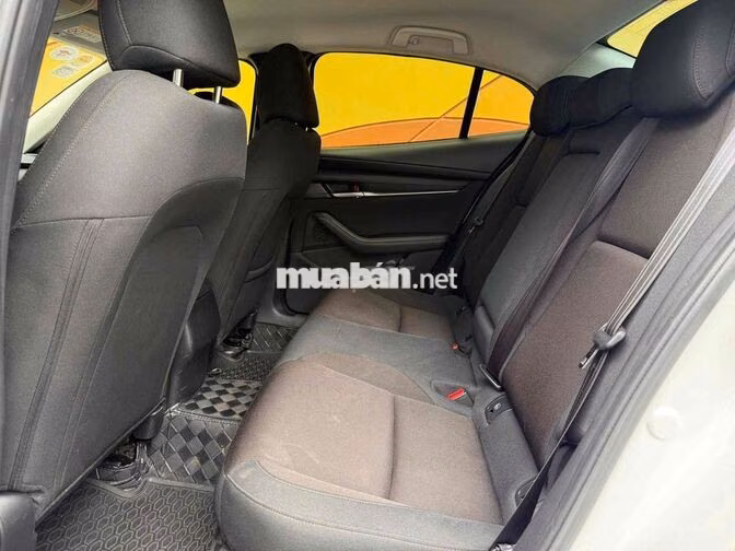 Mazda 3 1.5L Deluxe 2023 Trắng 44.000 km