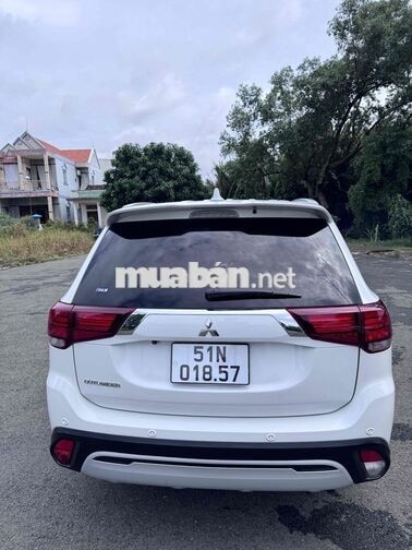 Mitsubishi Outlander 2020 premium odo 3v7