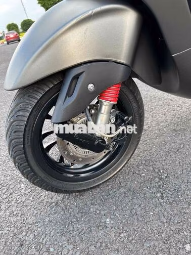 Piaggio Vespa Sprint 125cc iGet ABS Vàng cát nhám
