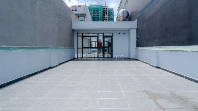 CHO THUÊ TÒA NHÀ 2 MẶT TIỀN ĐƯỜNG LÝ THƯỜNG KIỆT - ĐỐI DIỆN NHÀ THI ĐẤ