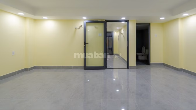 CHO THUÊ TÒA NHÀ 2 MẶT TIỀN ĐƯỜNG LÝ THƯỜNG KIỆT - ĐỐI DIỆN NHÀ THI ĐẤ
