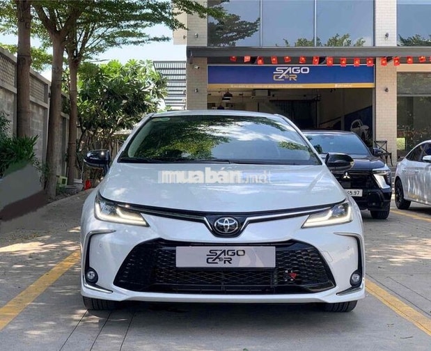 Toyota Corolla Altis 1.8V 2025 Trắng 15.000 km
