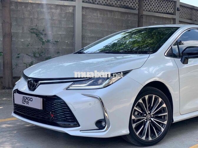 Toyota Corolla Altis 1.8V 2025 Trắng 15.000 km