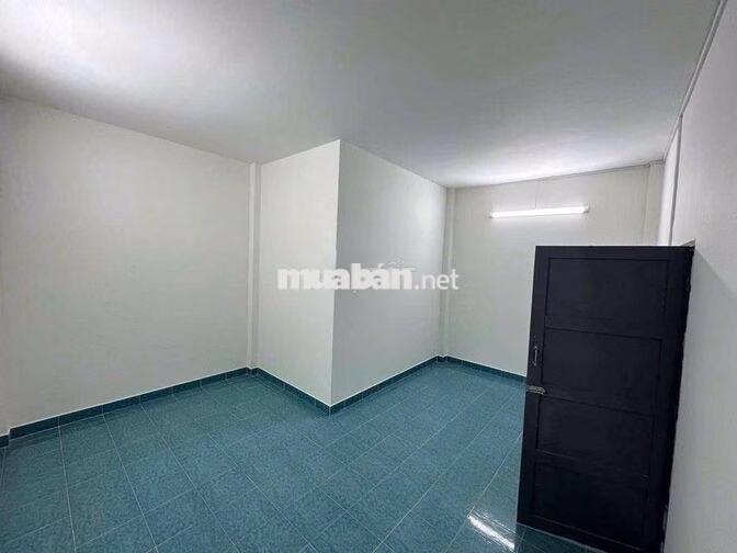  Mặt Tiền Chợ CÂy Quéo Hoàng Hoa Thám 70m2 có 1 Lầu 2 Phòng 17Tr