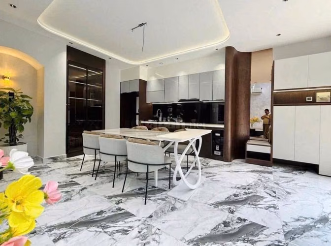 Mặt Tiền Kinh Doanh Hồ Bá Kiện, Quận 10. Đang bán 5Tỷ/ 5x14,5m-72,5m2 