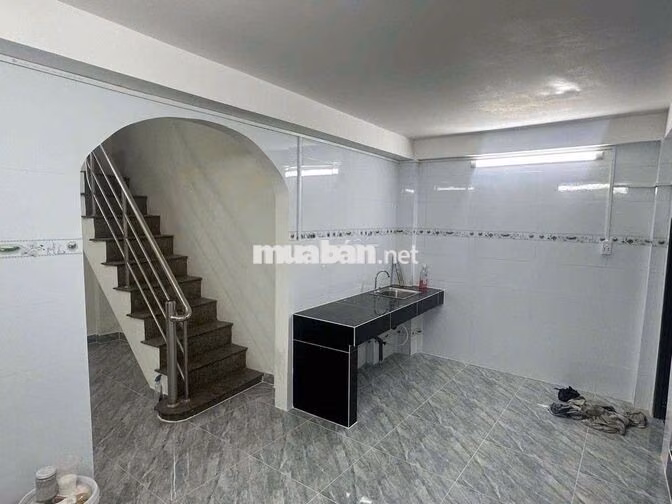  Mặt Tiền Chợ CÂy Quéo Hoàng Hoa Thám 70m2 có 1 Lầu 2 Phòng 17Tr