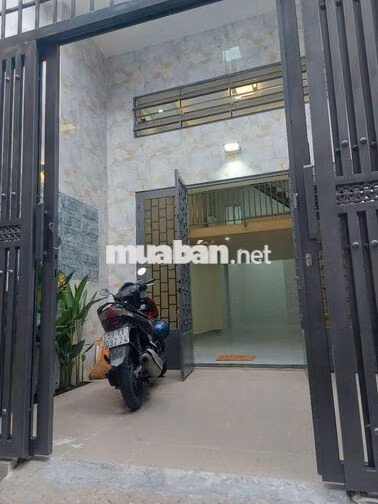 Phú Nhuận 1/  dtcn: 61m2, ngang 4.02 nở hậu 4.23 x15m , 3 tầng hc đủ 