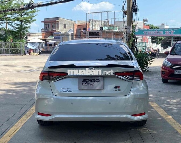 Toyota Corolla Altis 1.8V 2025 Trắng 15.000 km