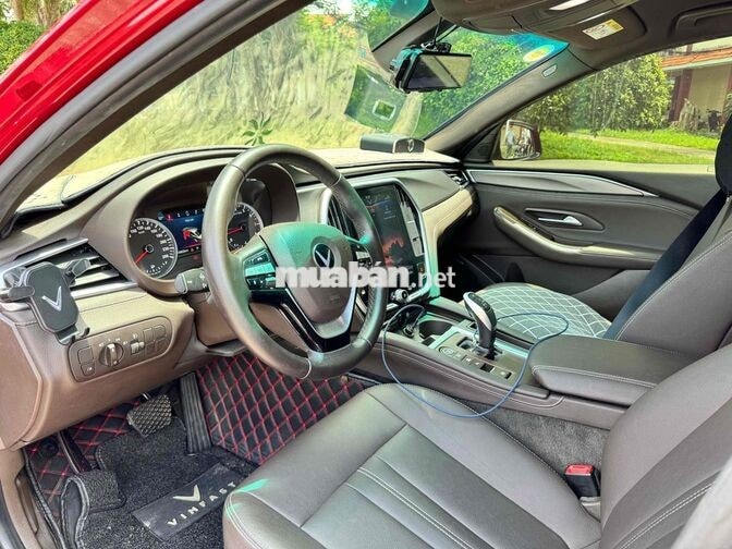 Vinfast Lux A 2.0 Base 2021 Đỏ 55.000 km
