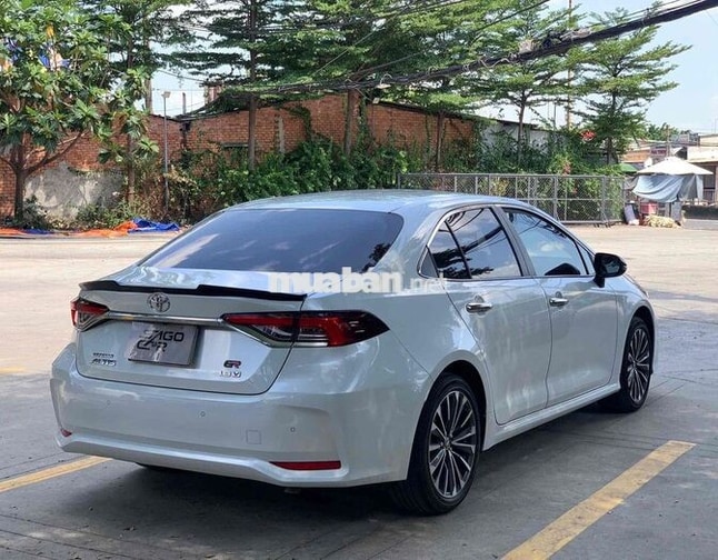Toyota Corolla Altis 1.8V 2025 Trắng 15.000 km