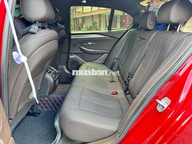 Vinfast Lux A 2.0 Base 2021 Đỏ 55.000 km
