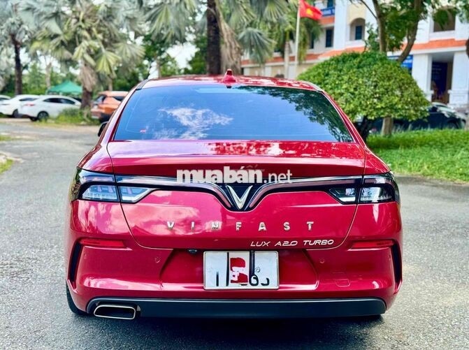 Vinfast Lux A 2.0 Base 2021 Đỏ 55.000 km