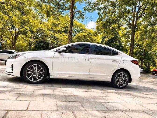 Hyundai Elantra 2.0 GLS 2019 Tự động Trắng 60258km