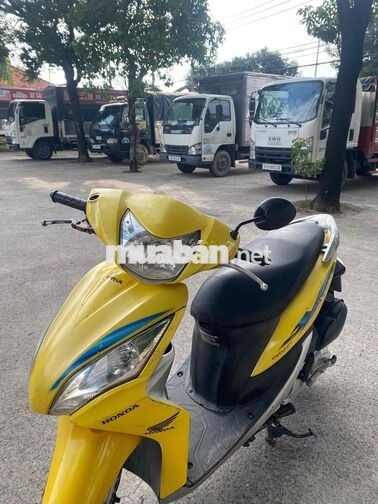Honda Vision 2011 Vàng GIẤY TỜ ĐẦY ĐỦ