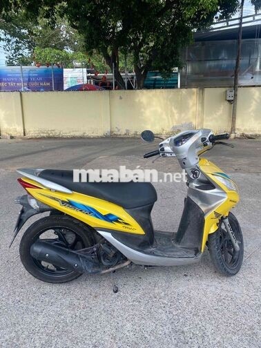 Honda Vision 2011 Vàng GIẤY TỜ ĐẦY ĐỦ
