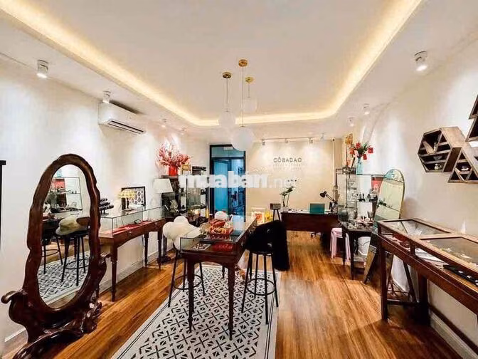 BÁN NHÀ MẶT TIỀN HỒNG BÀNG – NGAY VÒNG XOAY CÂY GÕ – 11,5 TỶ