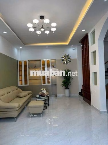 Sát Nguyễn Văn Khối - 53m2 -2 lầu - ngang 7m thoáng 
