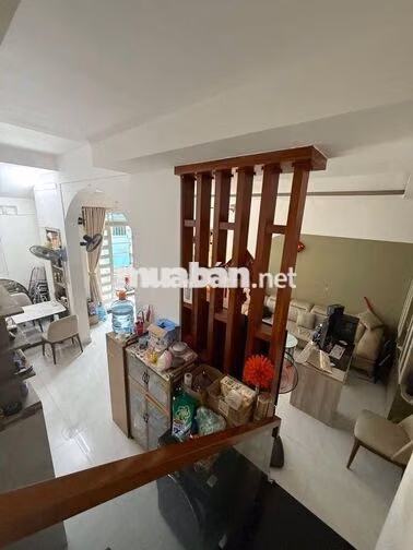 Sát Nguyễn Văn Khối - 53m2 -2 lầu - ngang 7m thoáng 