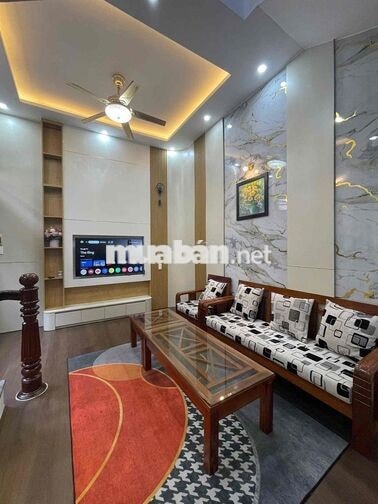 Nhà 3 Phòng Ngủ Full Nội Thất–Cách Biển 10 Phút Đi Bộ