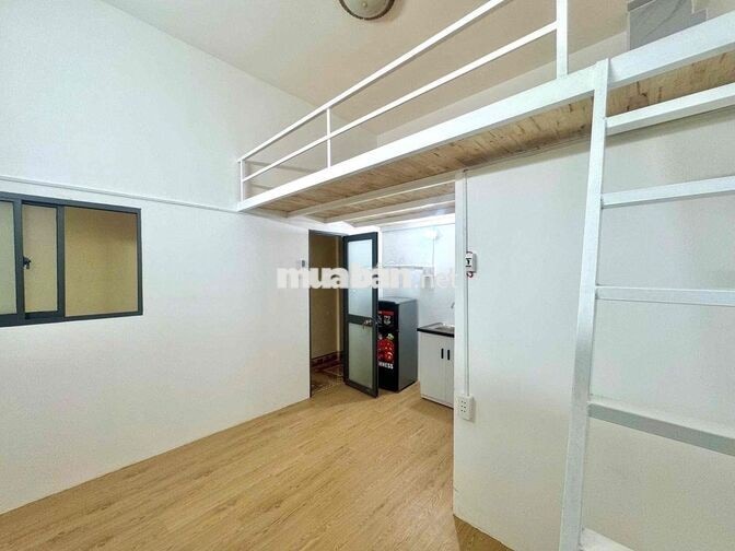 PHÒNG GÁC SINH VIÊN GIÁP Q10 CÁCH UEH B CHỈ 2,5km 7p đi xe - FULL NT