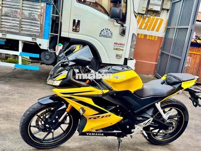 Yamaha R15v3 Vàng Xe côn tay