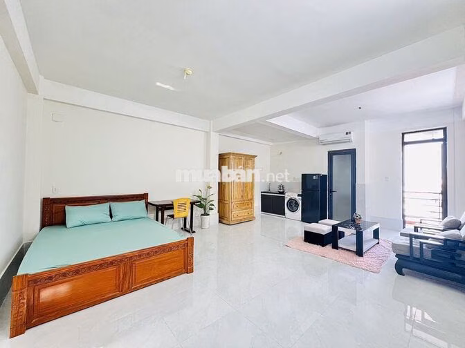 CĂN HỘ 40M2 BAN CÔNG THOÁNG NGAY ETOWN CỘNG HÒA