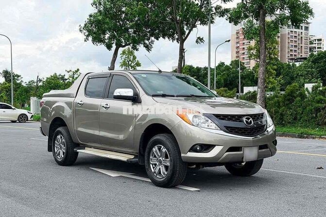 Mazda BT50 1 Cầu 2015 Vàng cát 164951 km