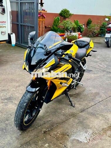 Yamaha R15v3 Vàng Xe côn tay