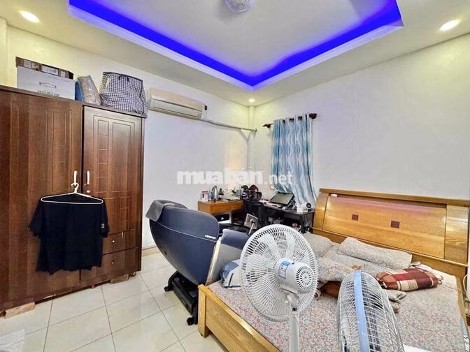 HXH Ngủ trong nhà khu dân trí toàn nhà cao tầng Ngay Phan Đăng Lưu PN