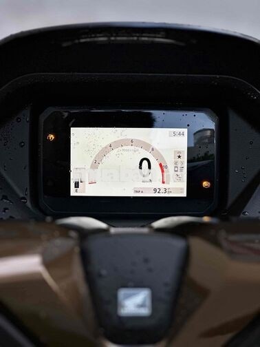 Honda PCX160 Roadsync 2026 Nâu 150km