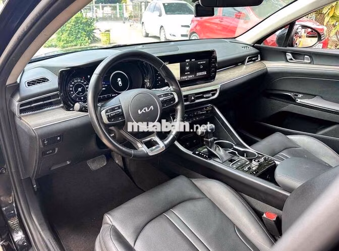 KIA K5 2.0 Luxury 2022 36.000 km Đen