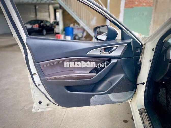 Mazda Mazda 3 FL 2020 Trắng 80.000 km