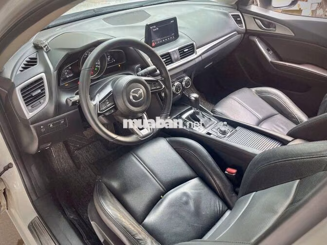 Mazda Mazda 3 FL 2020 Trắng 80.000 km