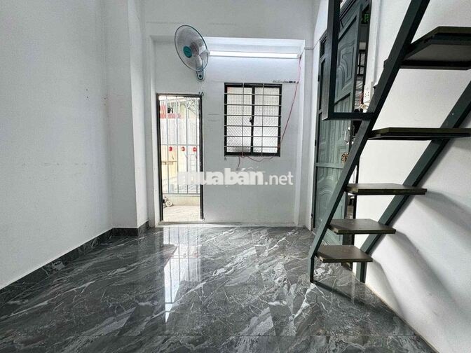 Nguyễn Văn Quá, Mới xây 2tr8 - 3tr5 có ban công, máy lạnh