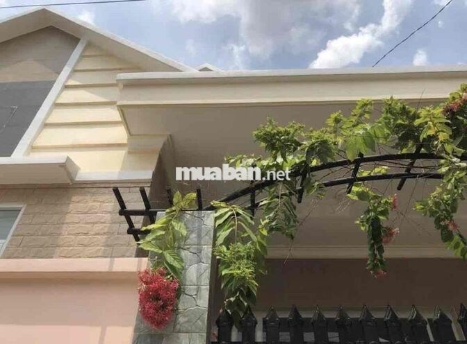 Nhà biệt lập, xây theo kiểu Mỹ, đẹp & tiện nghi