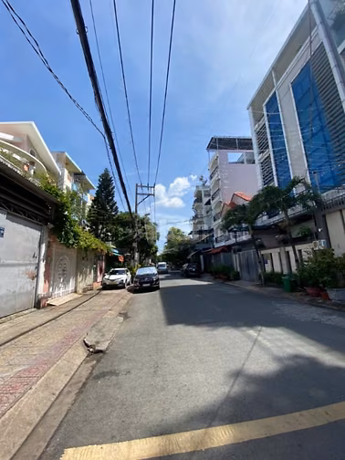 Nhà cho thuê MT rộng 9x22m gác lửng,phường Tân Thành,quận Tân Phú