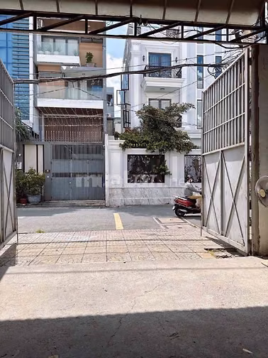 Nhà cho thuê MT rộng 9x22m gác lửng,phường Tân Thành,quận Tân Phú