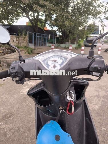 Nhà chật e cần bán xe Mio 