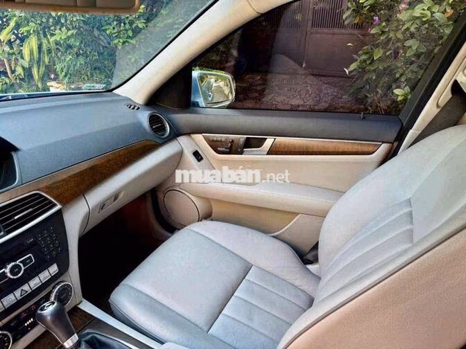 Mercedes-Benz C250 2013 Tự động 7 cấp Bạc