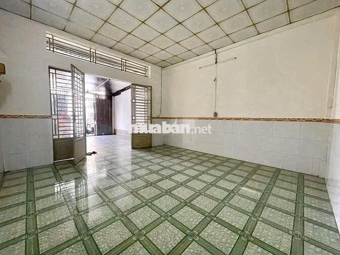 Nhà Liên Tổ 12-20 đường Nguyễn Văn Cừ 8,5 triệu