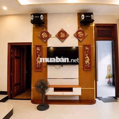 Cho thuê nhà trệt lầu full nội thất xịn, gần đại học y dược