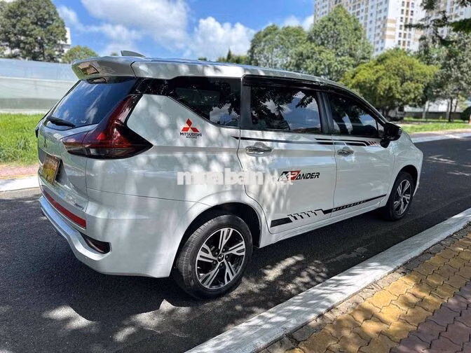 Mitsubishi Xpander 2021 Tự động Trắng 7 chỗ